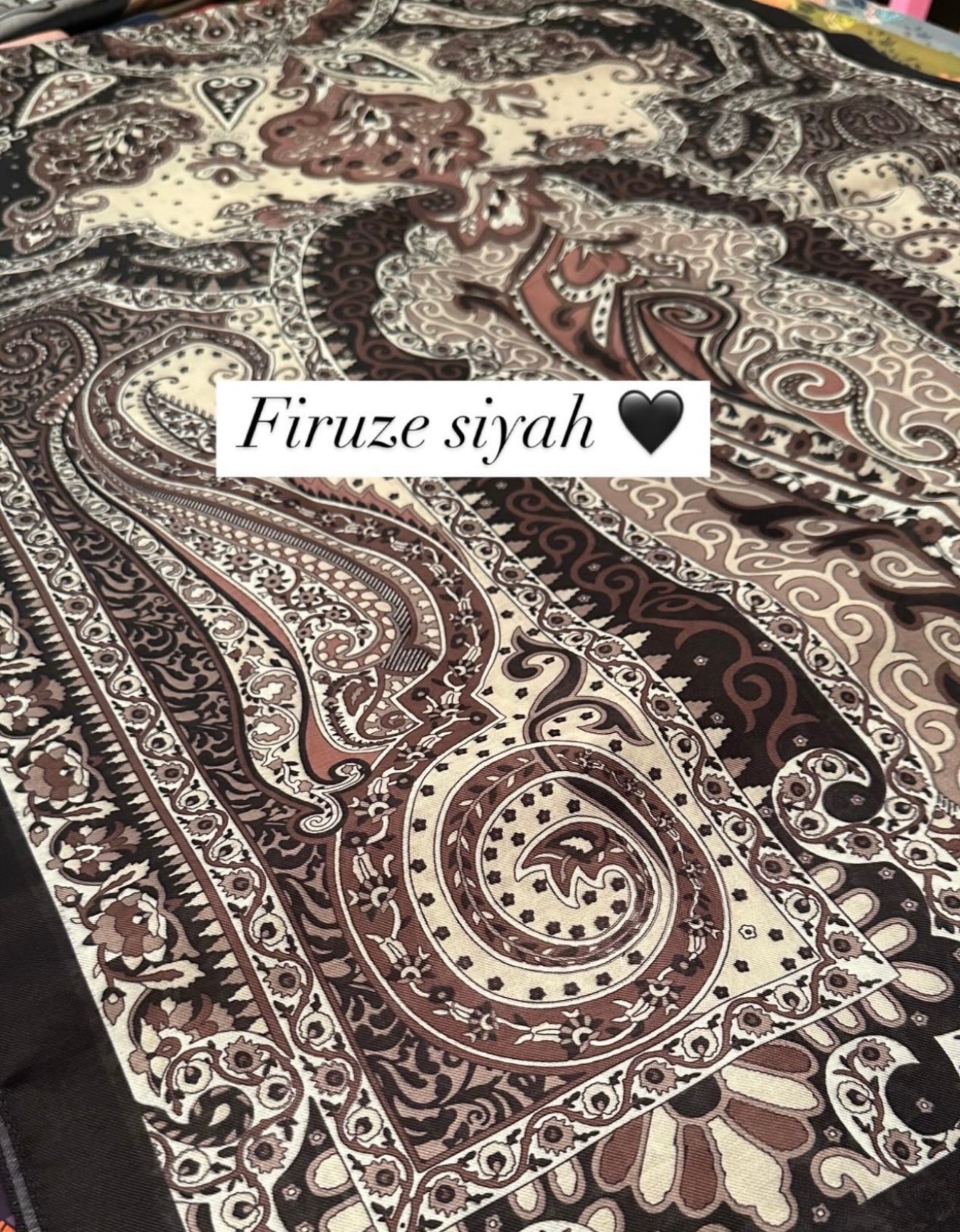 Firuze zwart