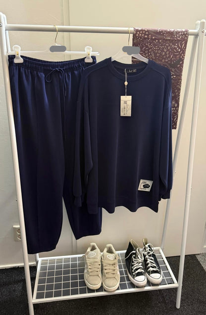 Blue twinset